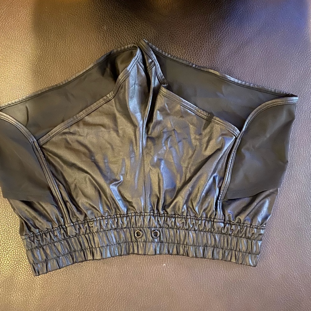 Victoria Sport Shorts -Medium